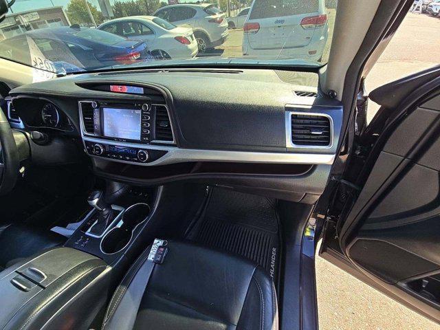 used 2016 Toyota Highlander car, priced at $19,996