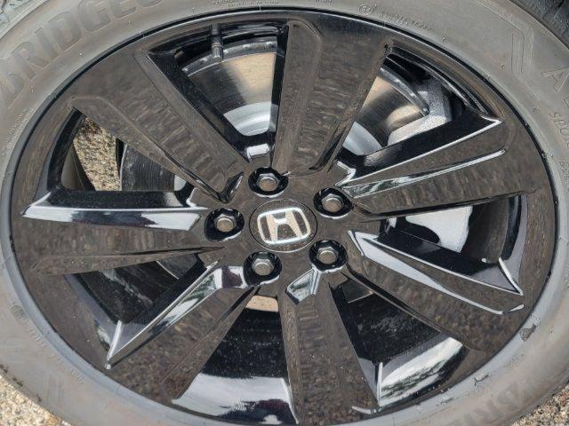 new 2025 Honda Pilot car, priced at $55,795