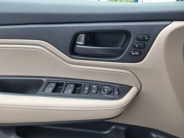 used 2024 Honda Odyssey car, priced at $37,998