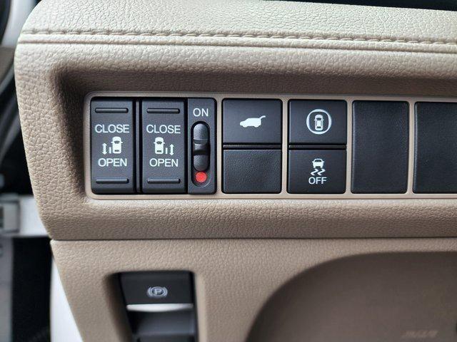 used 2024 Honda Odyssey car, priced at $37,998