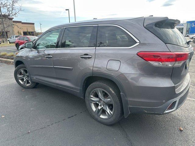 used 2018 Toyota Highlander Hybrid car, priced at $28,207