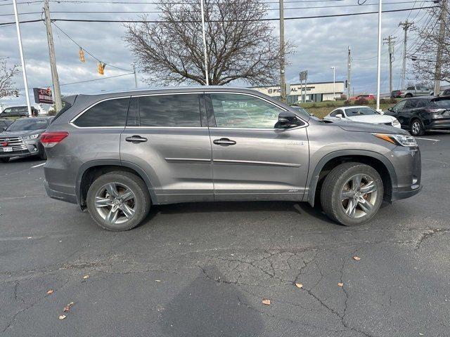 used 2018 Toyota Highlander Hybrid car, priced at $28,207