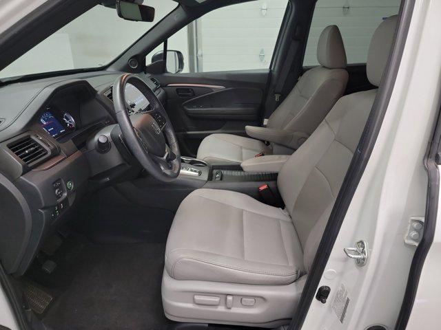 used 2022 Honda Passport car, priced at $33,474