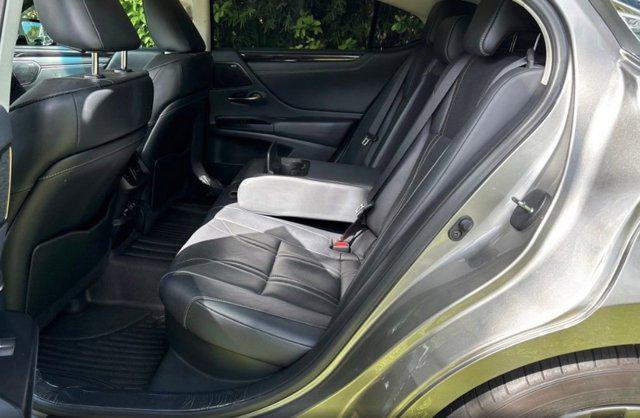 used 2021 Lexus ES 300h car, priced at $30,593