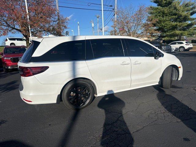 used 2023 Honda Odyssey car, priced at $37,452