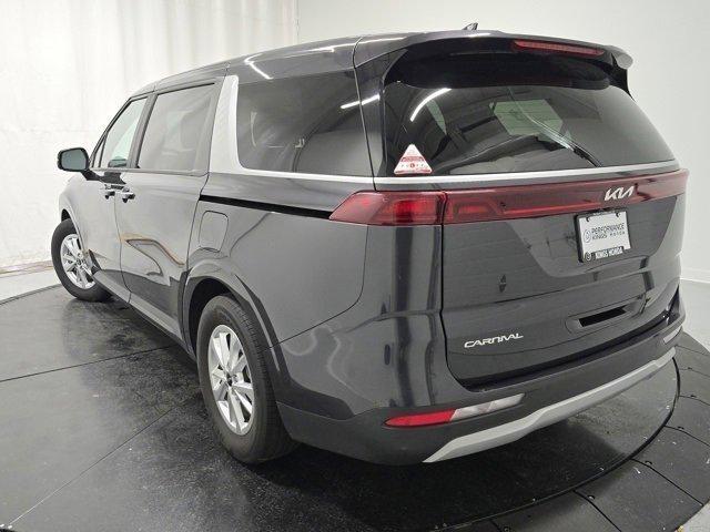 used 2023 Kia Carnival car, priced at $29,998