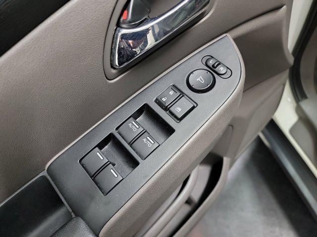 used 2015 Honda Odyssey car, priced at $10,143