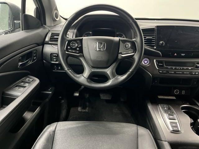 used 2022 Honda Pilot car, priced at $30,699