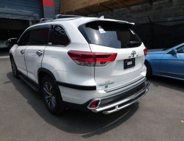 used 2019 Toyota Highlander car, priced at $24,588