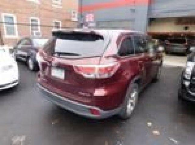 used 2015 Toyota Highlander car, priced at $18,633