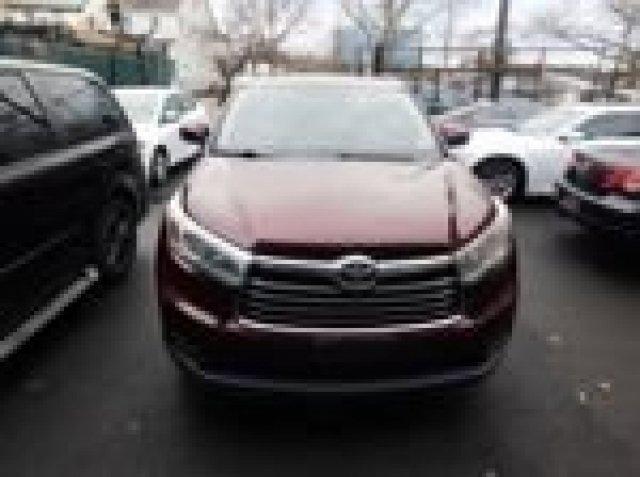 used 2015 Toyota Highlander car, priced at $18,633