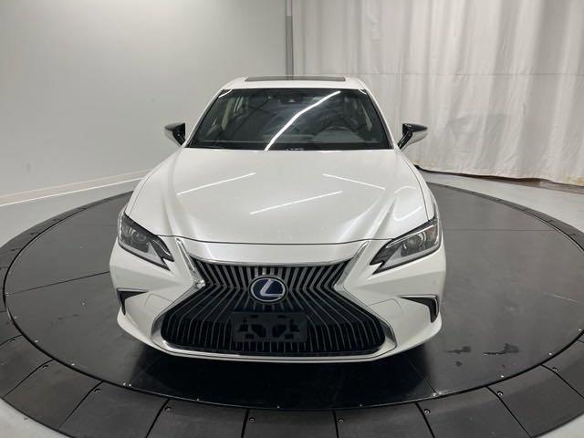 used 2019 Lexus ES 300h car, priced at $28,998