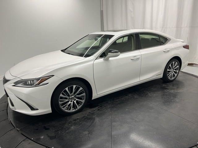 used 2019 Lexus ES 300h car, priced at $28,998