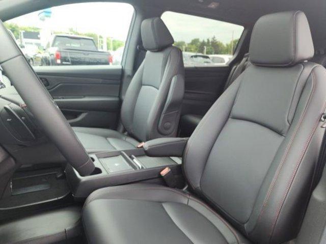 new 2026 Honda Odyssey car, priced at $45,297