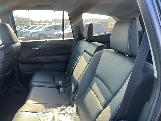 used 2022 Honda Pilot car, priced at $32,860