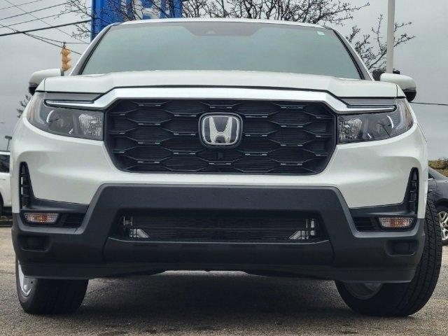 new 2024 Honda Passport car, priced at $42,525