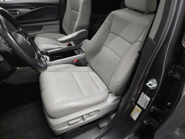 used 2021 Honda Pilot car, priced at $28,900