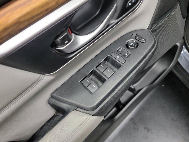 used 2018 Honda CR-V car, priced at $18,574