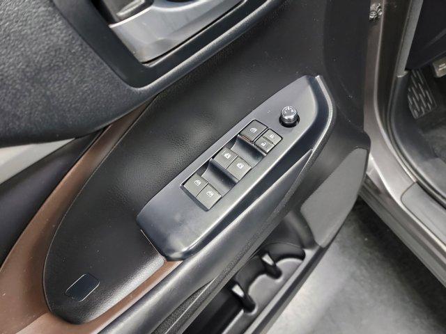 used 2018 Toyota Highlander car, priced at $22,164