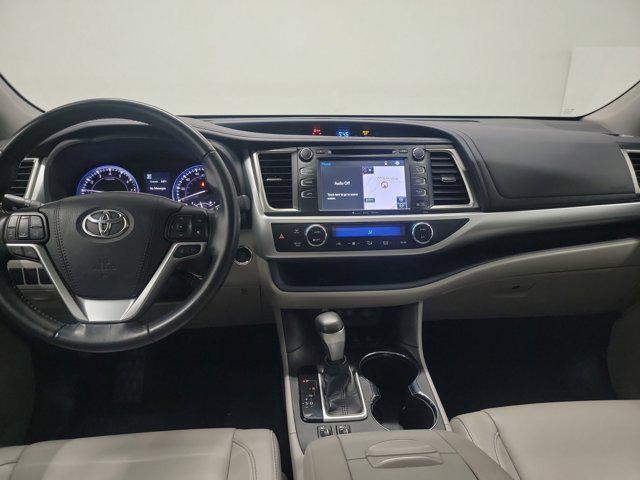 used 2018 Toyota Highlander car, priced at $22,956