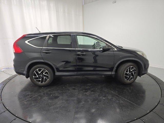 used 2016 Honda CR-V car, priced at $7,000