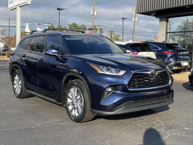 used 2020 Toyota Highlander car, priced at $30,600