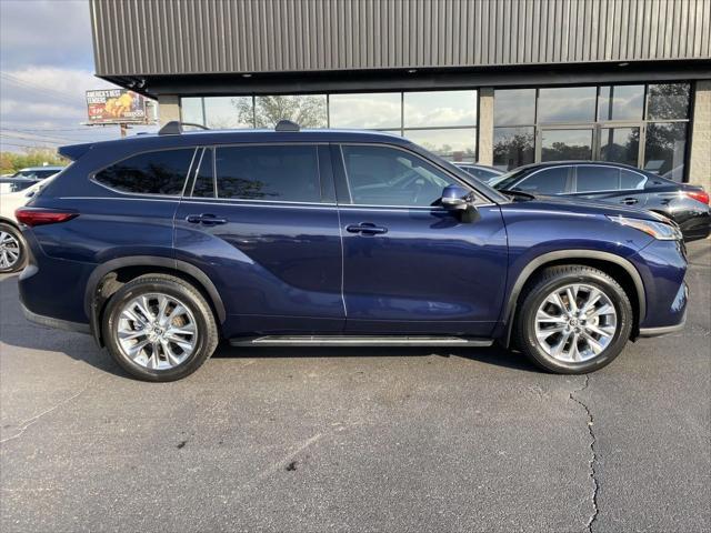 used 2020 Toyota Highlander car, priced at $32,200