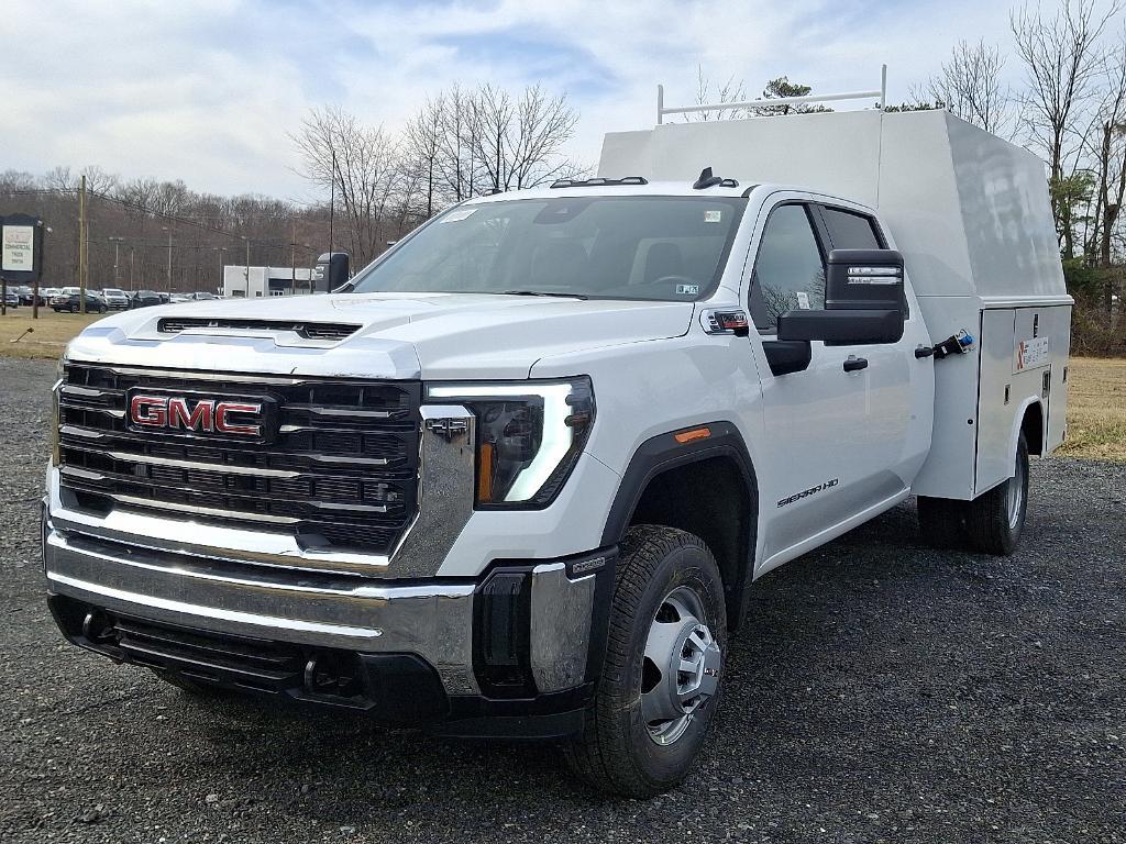new 2025 GMC Sierra 3500 car, priced at $77,240