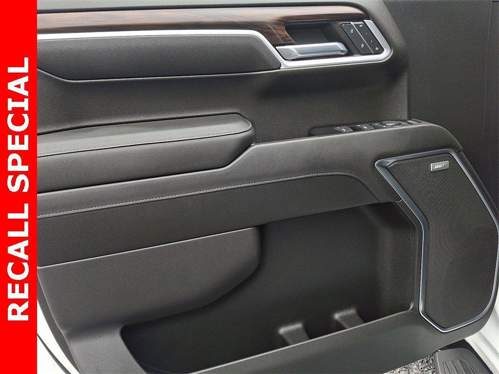 used 2022 GMC Sierra 1500 car, priced at $49,289