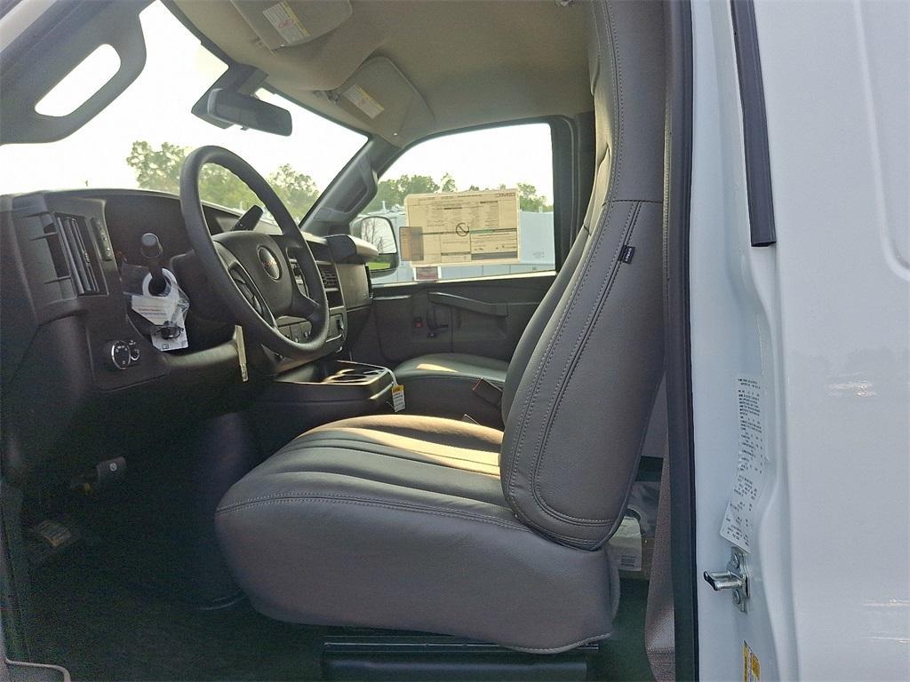 new 2025 GMC Savana 2500 car, priced at $53,528