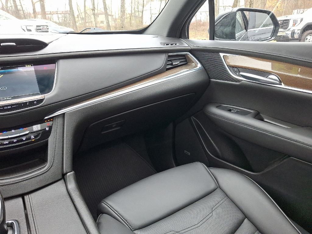 used 2019 Cadillac XT5 car, priced at $25,962