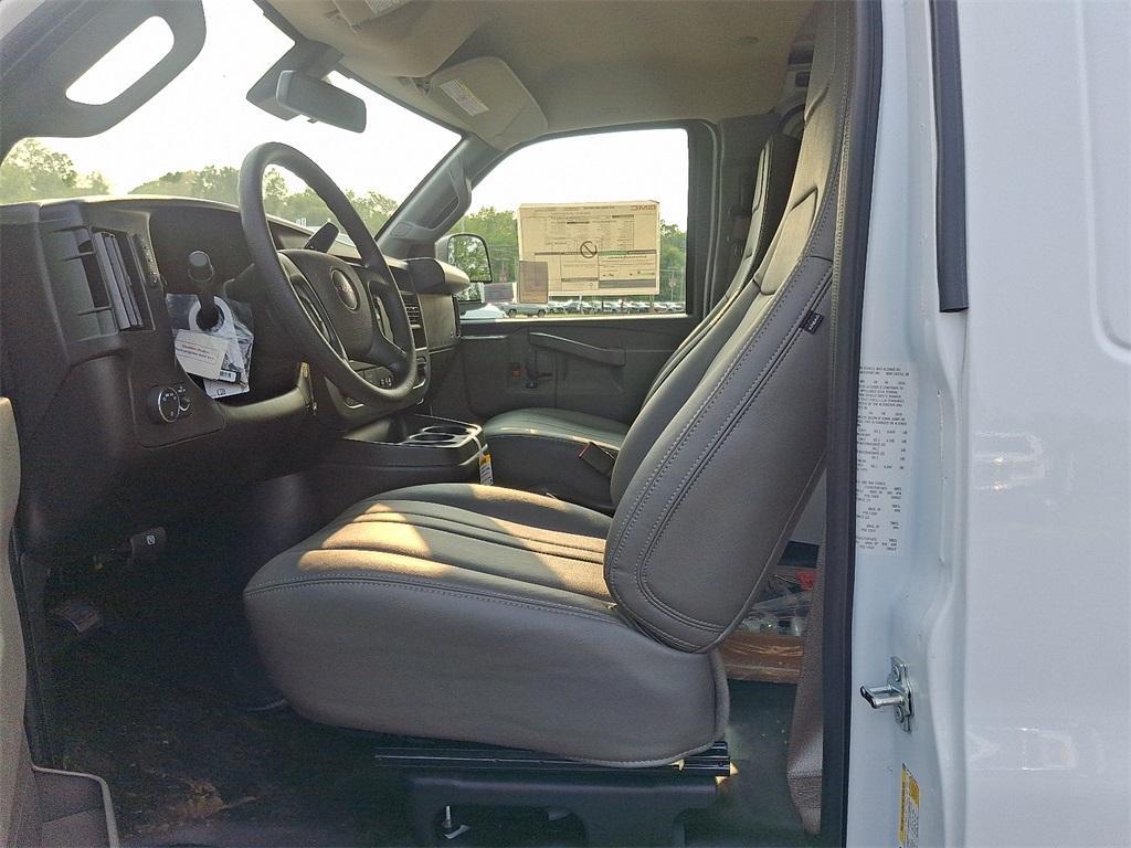 new 2025 GMC Savana 2500 car, priced at $53,528
