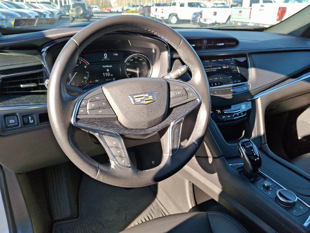 used 2021 Cadillac XT5 car, priced at $33,695