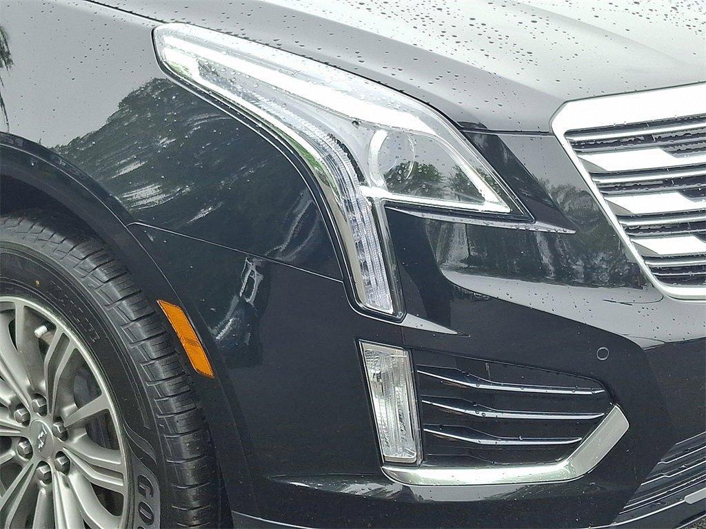 used 2019 Cadillac XT5 car, priced at $22,554