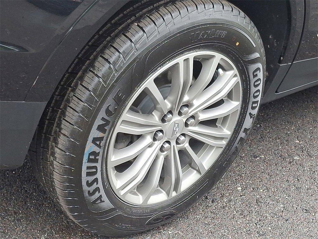 used 2019 Cadillac XT5 car, priced at $22,554