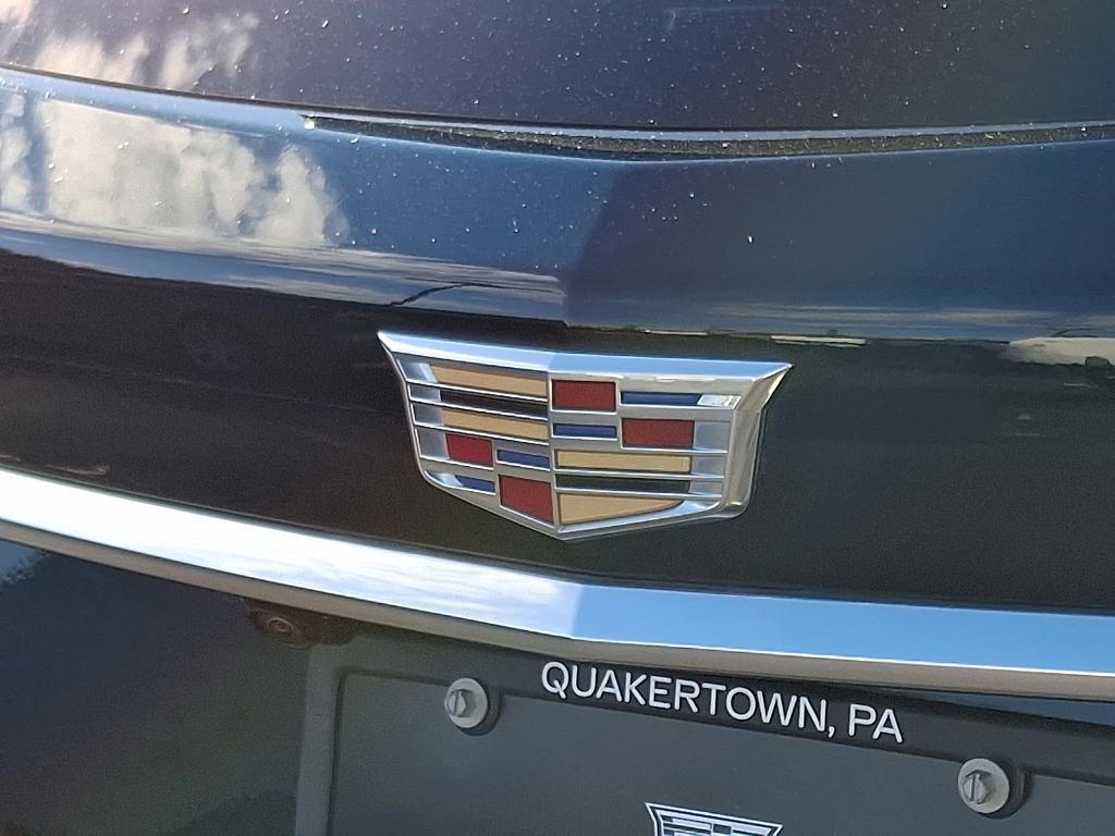 used 2025 Cadillac XT5 car, priced at $45,995