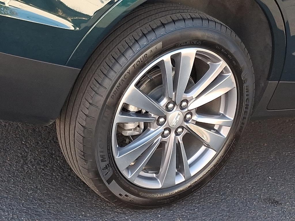 used 2025 Cadillac XT5 car, priced at $45,995