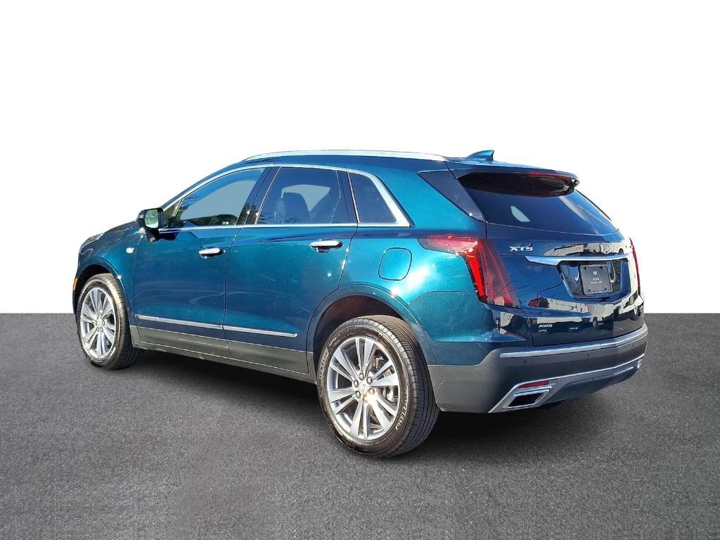 used 2025 Cadillac XT5 car, priced at $45,995