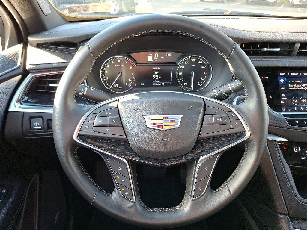 used 2025 Cadillac XT5 car, priced at $45,995