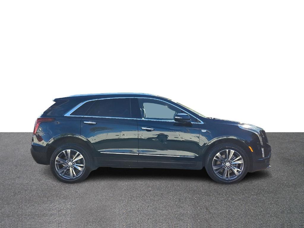used 2025 Cadillac XT5 car, priced at $45,995