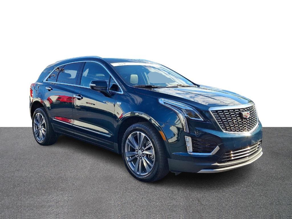 used 2025 Cadillac XT5 car, priced at $45,995
