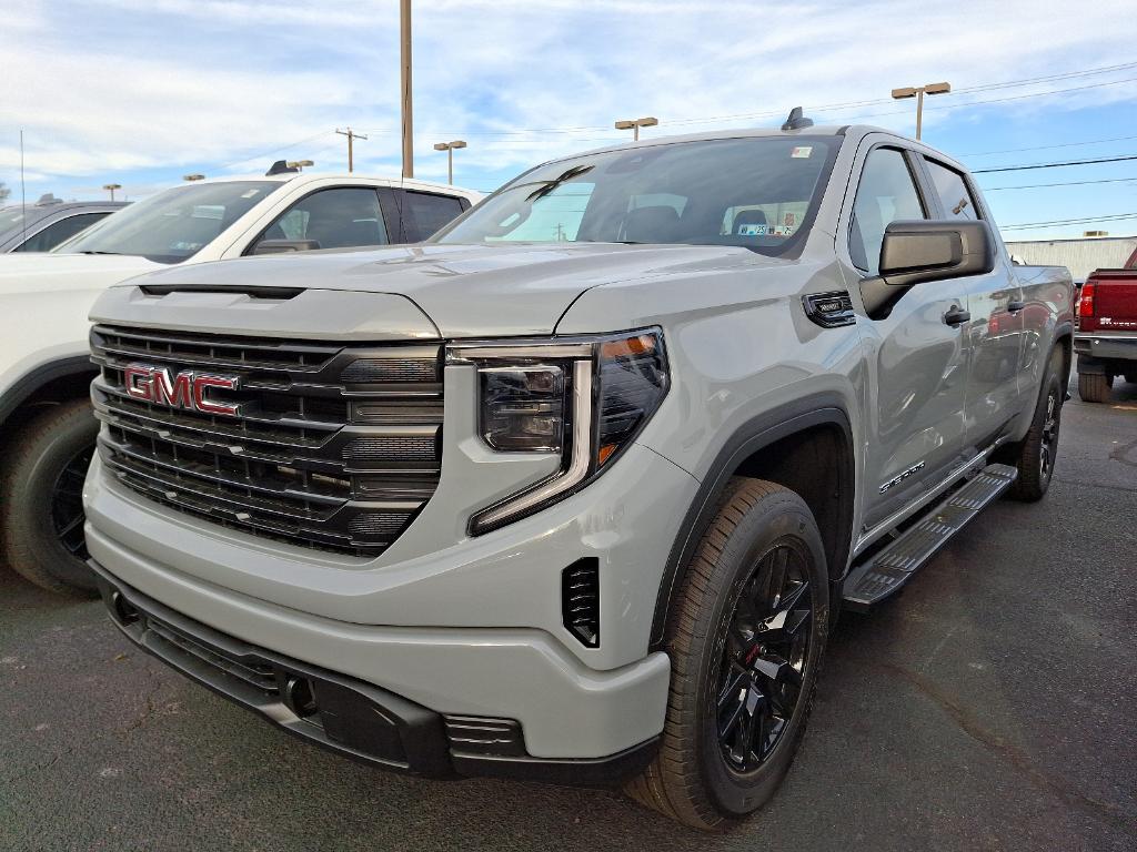 new 2025 GMC Sierra 1500 car, priced at $48,315