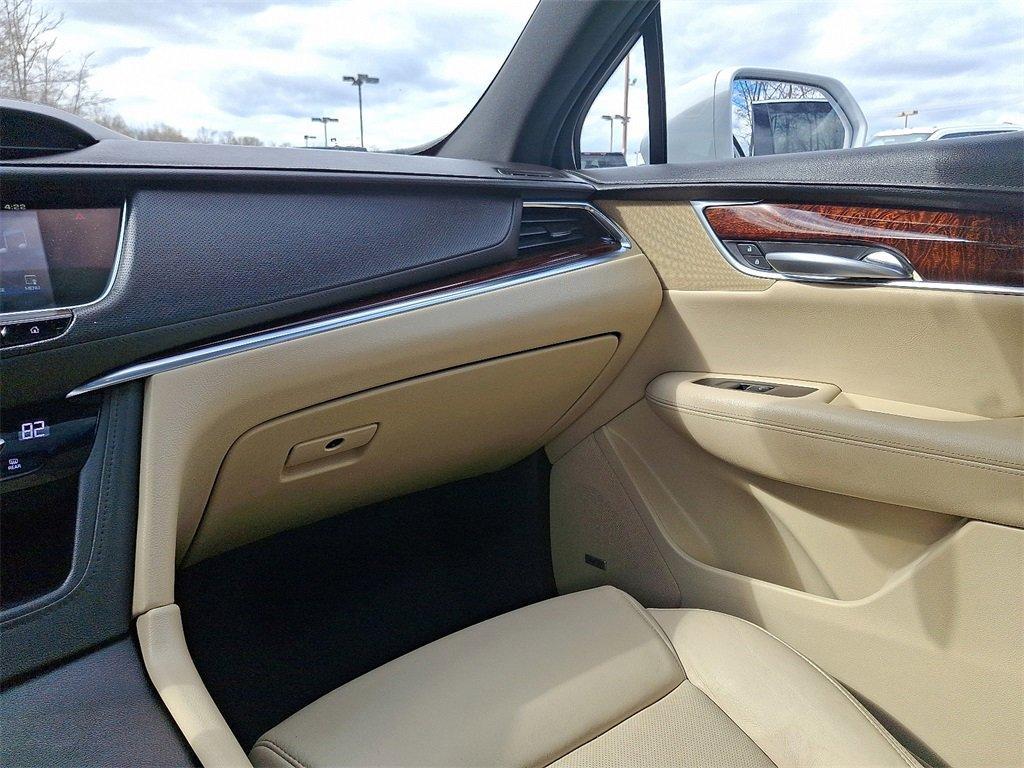 used 2018 Cadillac XT5 car, priced at $15,824