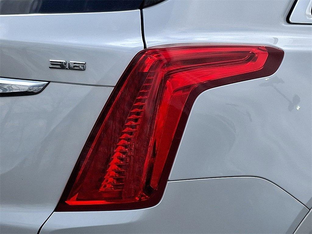 used 2018 Cadillac XT5 car, priced at $15,824