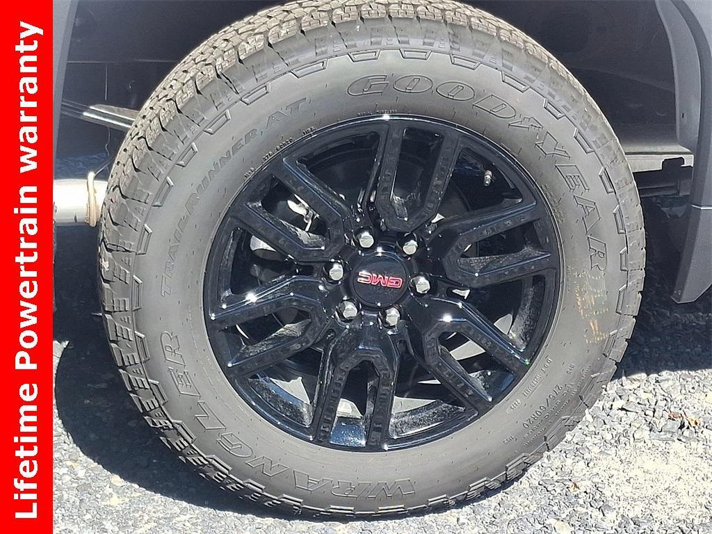 new 2026 GMC Sierra 1500 car, priced at $47,295