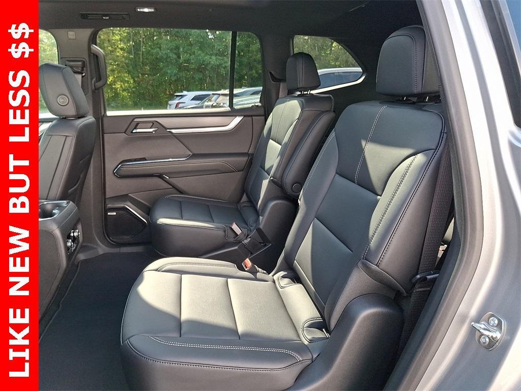 used 2025 GMC Acadia car, priced at $47,327