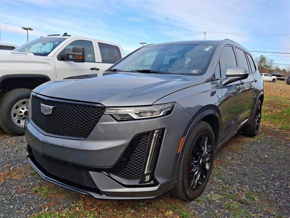 used 2022 Cadillac XT6 car, priced at $39,995