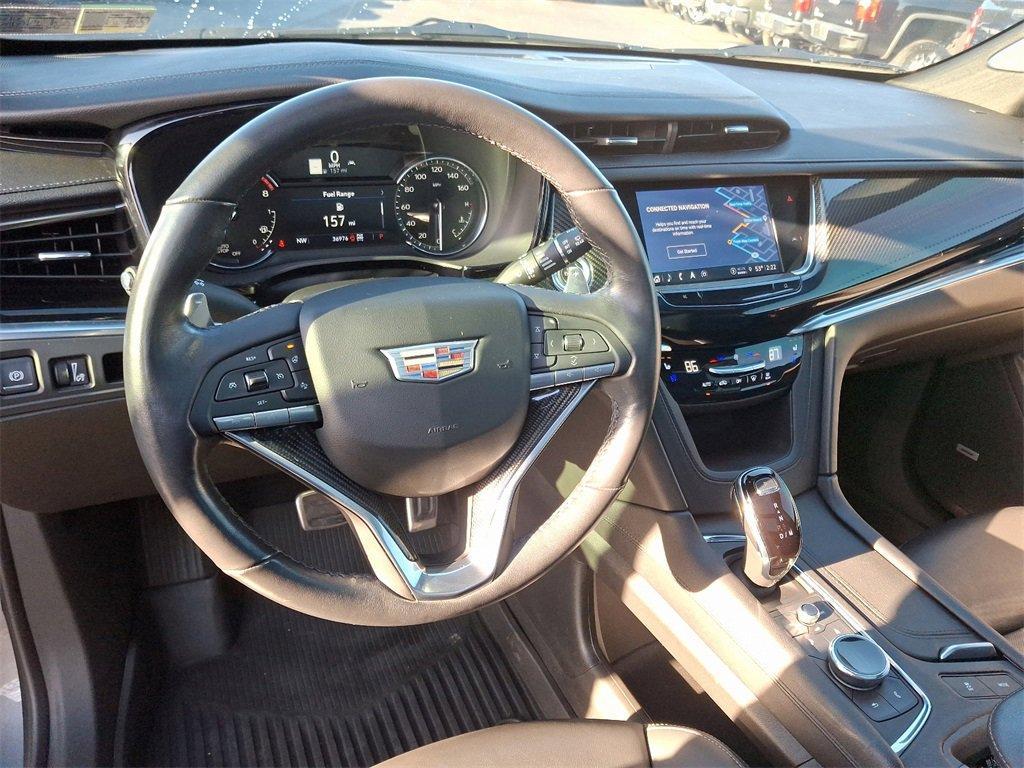 used 2022 Cadillac XT6 car, priced at $39,995