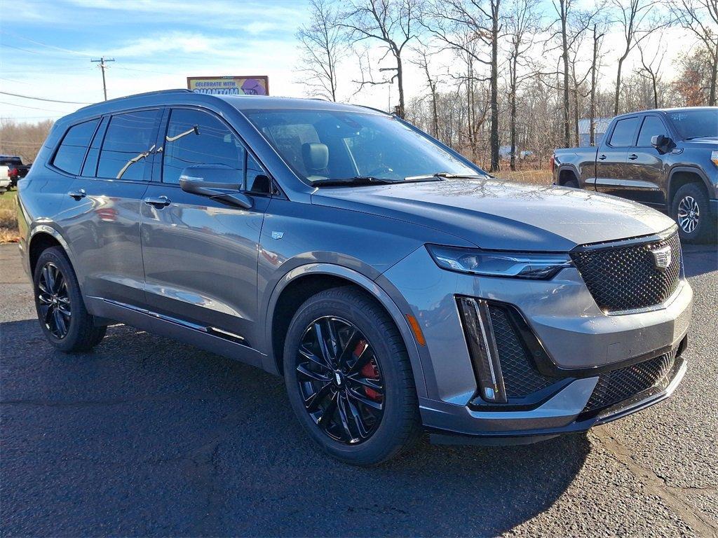 used 2022 Cadillac XT6 car, priced at $39,995