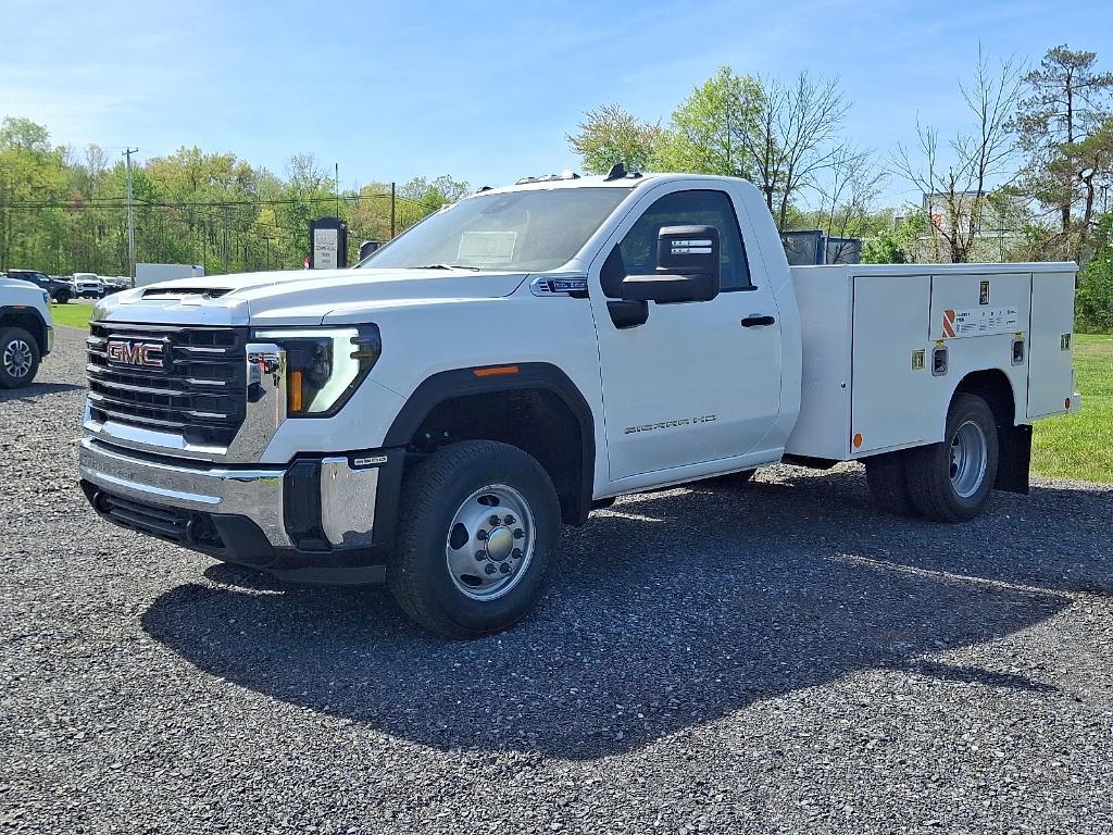 new 2025 GMC Sierra 3500 car, priced at $71,583